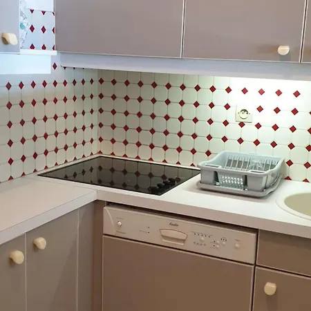 Quartier Couchant T2 Pour 4 Personnes N115 * La Grande-Motte